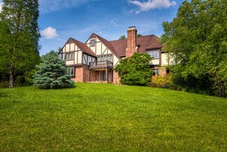 256 S Evergreen Ln, Santa Claus, IN 47579