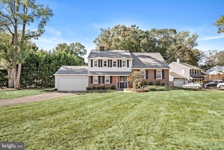 2 Evans Ln, Cherry Hill, NJ 08003