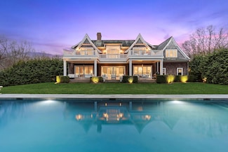 471 Middle Line Hwy, Sag Harbor, NY 11963