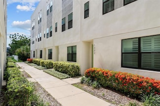 1332 W Gray St Unit 8, Tampa, FL 33606