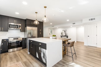 8523 Grumman Dr, Dallas, TX 75228