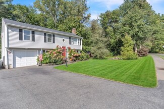 92 1/2 Paul Revere Dr, Feeding Hills, MA 01030