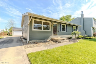 491 Crocker Blvd, Chardon, OH 44024