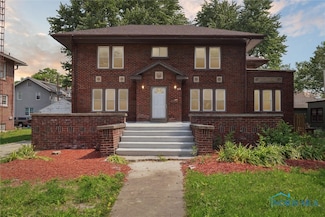 612 W Main St, Woodville, OH 43469