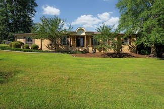 100 Pine Cone Ln, Chattanooga, TN 37415