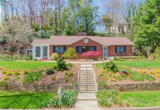 24 Midland Dr, Asheville, NC 28804