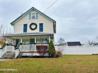 21 13th St, Keansburg, NJ 07734