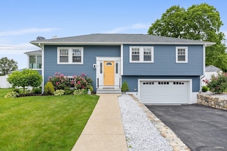 44 Briar Ave, Lowell, MA 01852