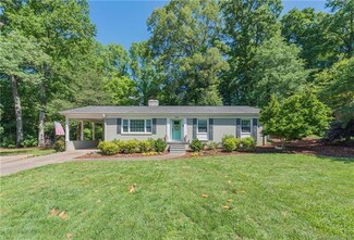 1201 Mockingbird Ln, Charlotte, NC 28209