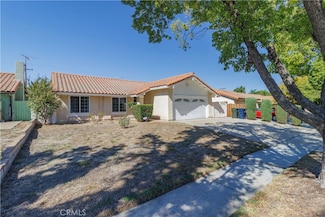 1323 Kingswood Dr, Redlands, CA 92374