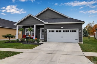 22 Eagleview Dr, Grand Island, NY 14072