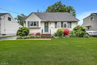 901 Madison Hill Rd, Rahway, NJ 07065