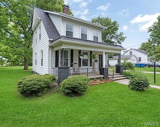 222 E Iowa St, Trenton, IL 62293