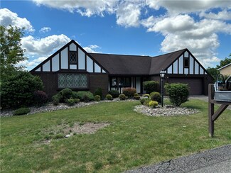 51 Plantation Dr, Uniontown, PA 15401