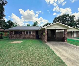 4135 Forest Oak Dr, Shreveport, LA 71109