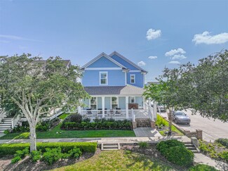 6 Caravelle Ct, Galveston, TX 77554