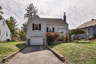 4555 Buxton Rd, Montgomery, OH 45242