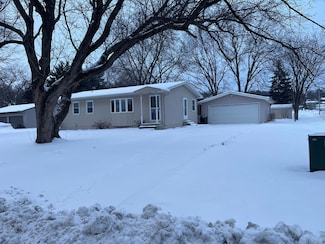 2705 15th St SE, Rochester, MN 55904