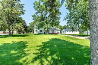 17 2nd Ave NW, Elbow Lake, MN 56531