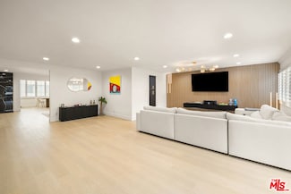 5315 Yarmouth Ave Unit 104, Encino, CA 91316