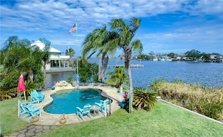 4886 Jenic Ln, Barataria, LA 70036