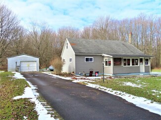 2487 Reash Church Rd, Cochranton, PA 16314
