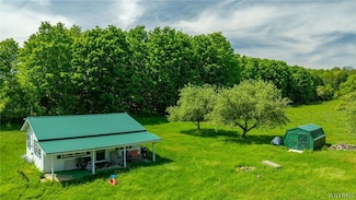 5071 Murphy Rd, Gainesville, NY 14066