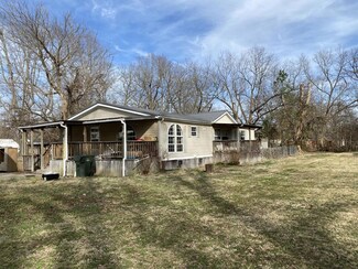 62 Spruce St, McKenzie, TN 38201