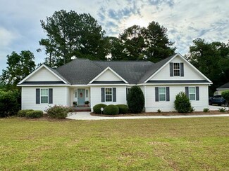 154 Cambridge Ct, Tifton, GA 31793