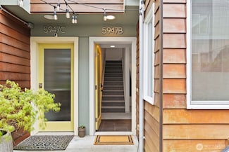 5947 California Ave SW Unit B, Seattle, WA 98136
