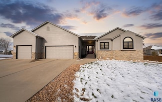 3008 W Brandy Wine St, Sioux Falls, SD 57108