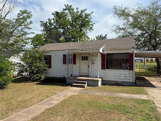 813 W College Ave, Seminole, OK 74868