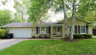 9358 N Fairy Chasm Ln, Milwaukee, WI 53223