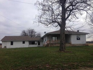 1320 E 1100 S, Pendleton, IN 46064