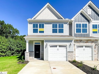 520 Pennystone Ln, Simpsonville, SC 29681