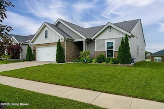 6412 Oak Village Dr, Louisville, KY 40228