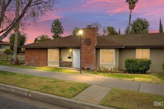 306 Calvin St, Taft, CA 93268