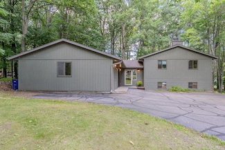 152660 Parrot Ln, Wausau, WI 54401