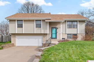 11218 Ohio St, Omaha, NE 68164
