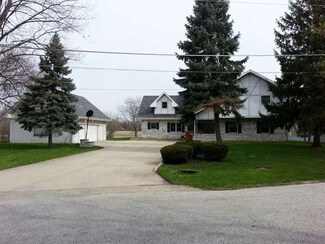 22W212 Juniper Dr, Medinah, IL 60157