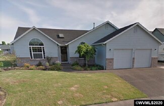 726 Mooney St, Independence, OR 97351