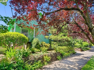 2544 N Watts St, Portland, OR 97217