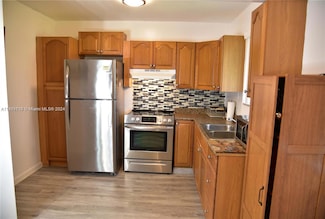 3162 Sheridan Ln, Hollywood, FL 33021