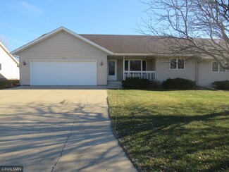 1604 Louden Ave N, Glencoe, MN 55336
