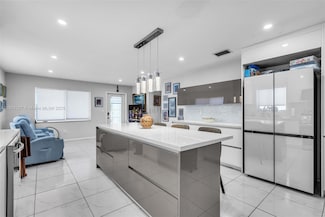 210 NW 59th Ave, Miami, FL 33126