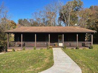 1788 Fieldcrest Dr, Lawrenceburg, IN 47025