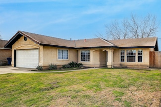2693 Elsinore St, Tulare, CA 93274