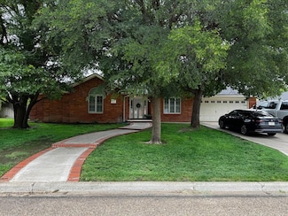 1907 Apache Dr, Dalhart, TX 79022