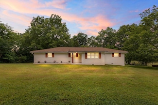 918 Old Lafayette Rd, Chickamauga, GA 30707