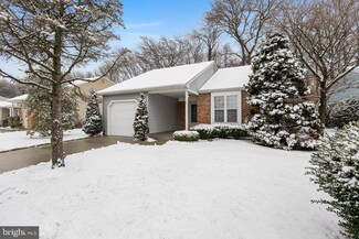 32 Falmouth Dr, Mount Laurel, NJ 08054